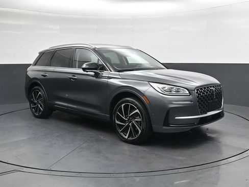 Used 2023 Lincoln Corsair Grand Touring w/ Equipment Group 302A AWD/4WD image 2
