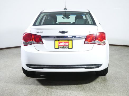 Used 2015 Chevrolet Cruze LT w/ RS Package image 6