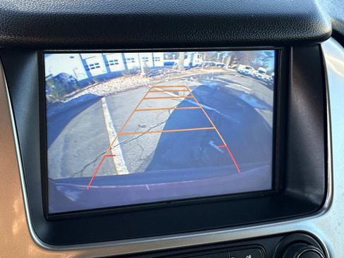 Used 2016 Chevrolet Suburban LT w/ Luxury Package image 12