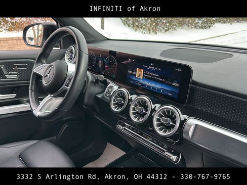Used 2024 Mercedes-Benz GLB 250 4MATIC image 26