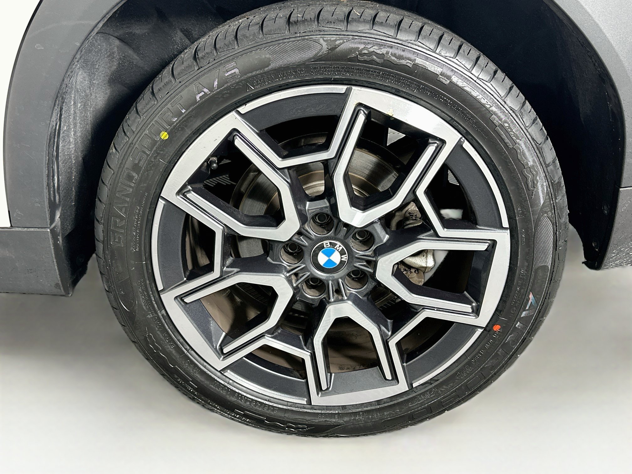 Used 2026 BMW X2 xDrive28i AWD/4WD image 11