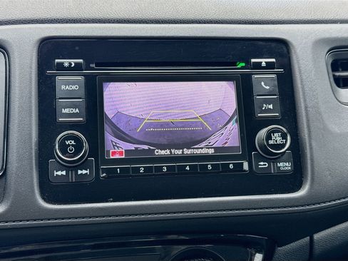 Used 2019 Honda HR-V LX image 10