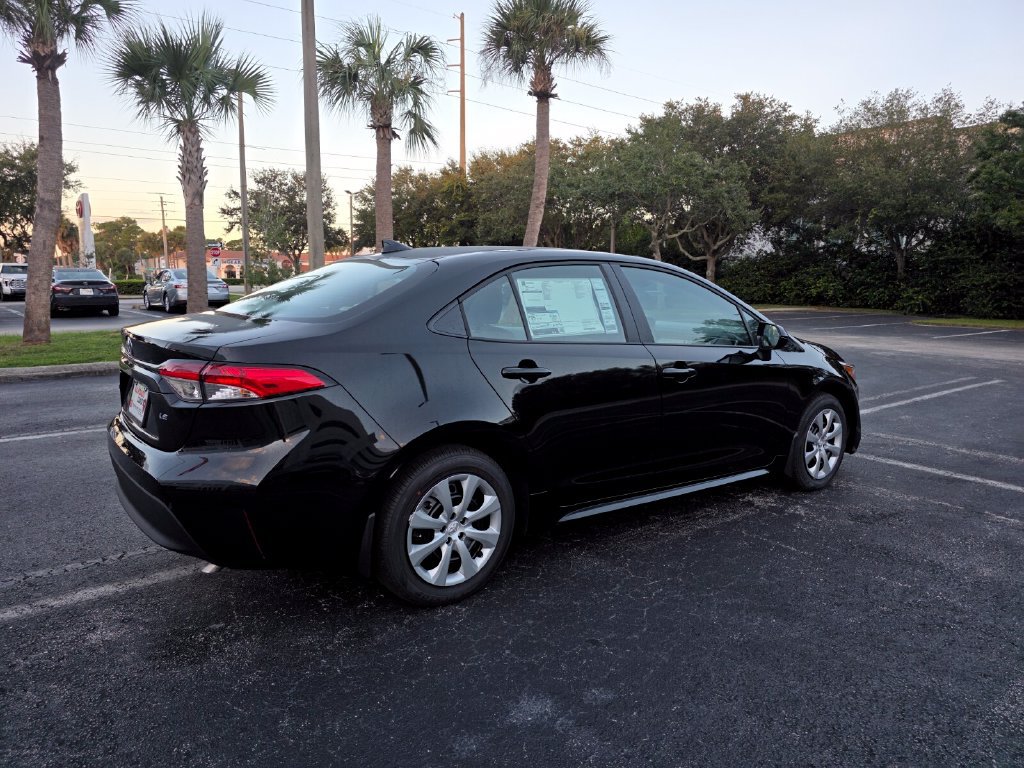 New 2027 Toyota Corolla LE FWD image 11
