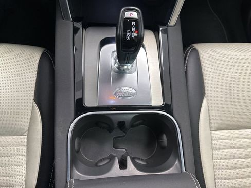 Used 2021 Land Rover Discovery Sport SE R-Dynamic image 40