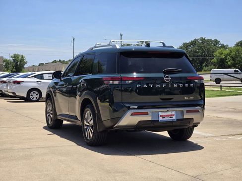 Used 2023 Nissan Pathfinder SL image 4