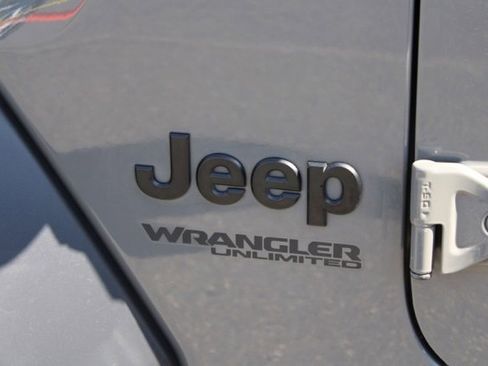 Used 2020 Jeep Wrangler Unlimited Sport image 9