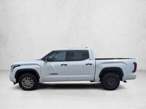 Used 2023 Toyota Tundra SR5 w/ SR5 Convenience Package AWD/4WD image 8