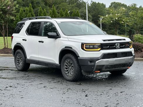 Used 2026 Honda Passport TrailSport image 2
