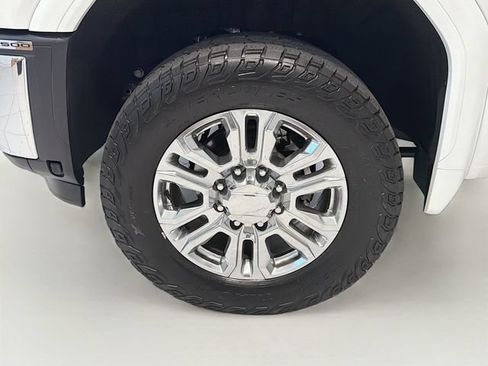 Certified 2025 GMC Sierra 2500 SLT AWD/4WD image 25