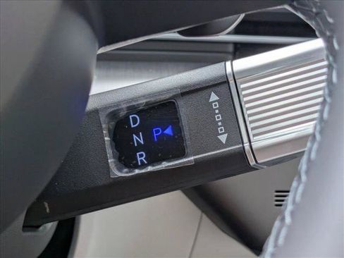 New 2026 Hyundai Kona SEL Premium FWD image 16