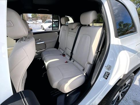 Used 2025 Mercedes-Benz GLB 250 GLB 250 image 20