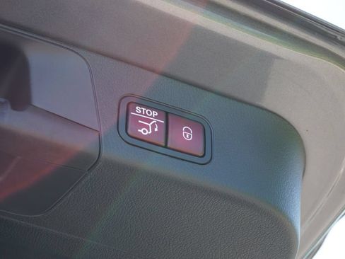 Certified 2025 Mercedes-Benz GLB 250 image 56