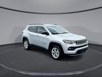 Used 2025 Jeep Compass Latitude