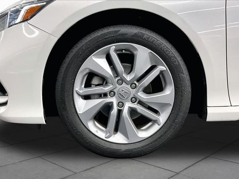 Used 2020 Honda Accord LX image 10