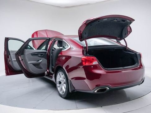 Used 2016 Chevrolet Impala LTZ w/ Enhanced Convenience Package FWD image 19