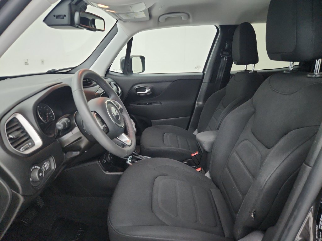 Certified 2020 Jeep Renegade Latitude w/ Popular Equipment Group AWD/4WD image 20