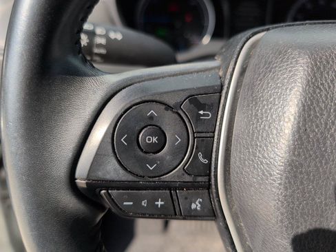 Used 2021 Toyota Venza LE AWD/4WD image 27