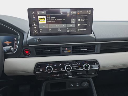 New 2026 Honda Pilot Touring image 21