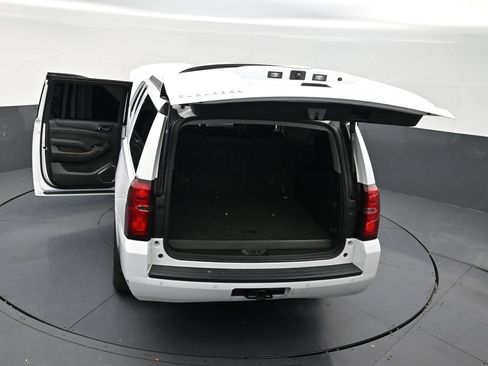 Used 2020 Chevrolet Suburban LS image 32