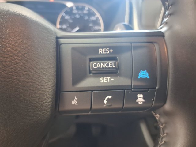Used 2026 Nissan Rogue SV AWD/4WD image 9