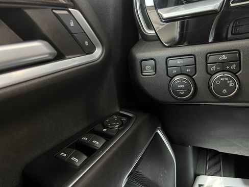 Used 2022 Chevrolet Silverado 1500 LT image 45