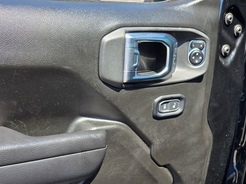 Used 2025 Jeep Wrangler Unlimited Sport S 4xe AWD/4WD image 36