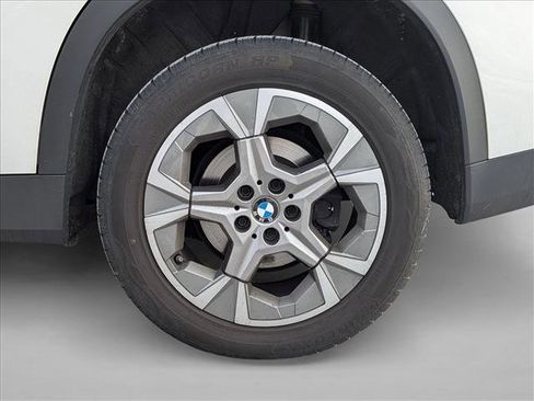 Used 2023 BMW X1 xDrive28i image 13