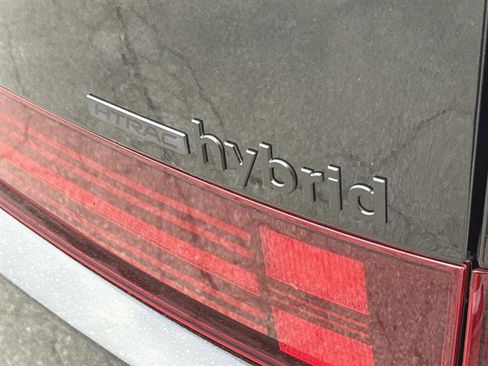 Used 2025 Hyundai Santa Fe Calligraphy AWD/4WD image 6