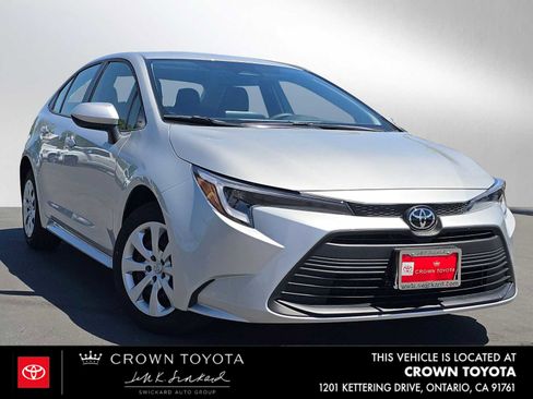 Certified 2026 Toyota Corolla LE FWD image 1