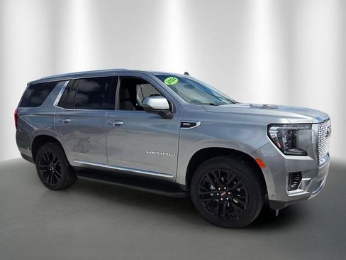 Used 2024 GMC Yukon Denali w/ Advanced Technology Package AWD/4WD image 2