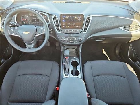 Used 2024 Chevrolet Malibu RS FWD image 24