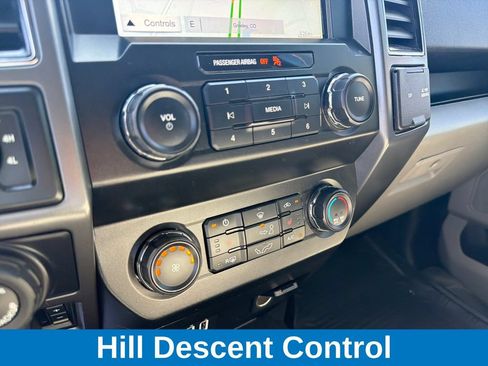 Used 2019 Ford F150 XLT w/ Equipment Group 302A Luxury AWD/4WD image 13