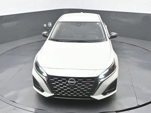 Used 2025 Nissan Altima 2.5 SR AWD/4WD image 14