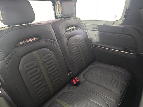 Used 2024 Rivian R1S Adventure AWD/4WD image 25