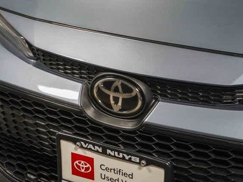 Certified 2021 Toyota Corolla LE image 9