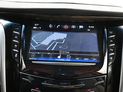 Used 2019 Cadillac Escalade Premium Luxury AWD/4WD image 21