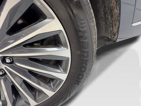 Used 2024 Hyundai Palisade Calligraphy image 91