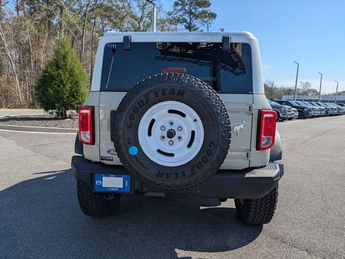 New 2026 Ford Bronco Heritage Edition image 5
