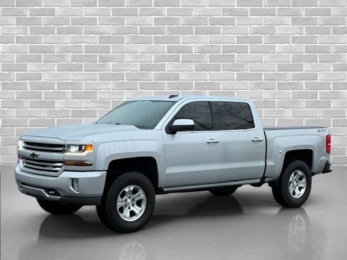 Used 2017 Chevrolet Silverado 1500 LT w/ All Star Edition image 3
