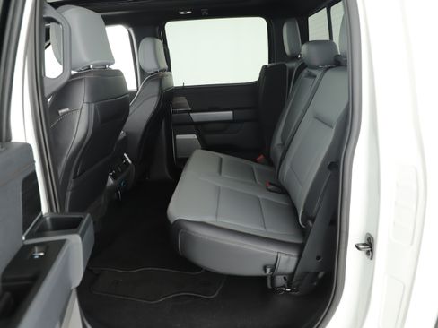 Used 2025 Ford F150 Lightning Lariat image 12