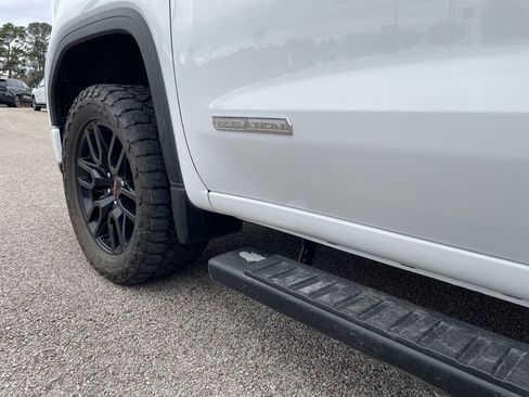 Used 2024 GMC Sierra 1500 Elevation w/ X31 Off-Road Package image 11