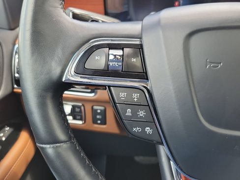 Certified 2022 Lincoln Navigator L Reserve w/ Monochromatic Package RWD image 22