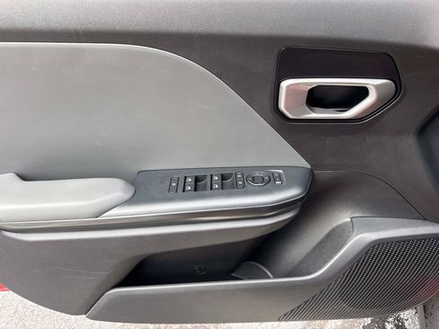 Used 2025 Kia K4 FWD image 19