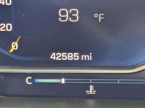 Used 2023 Chevrolet Silverado 1500 LT image 28