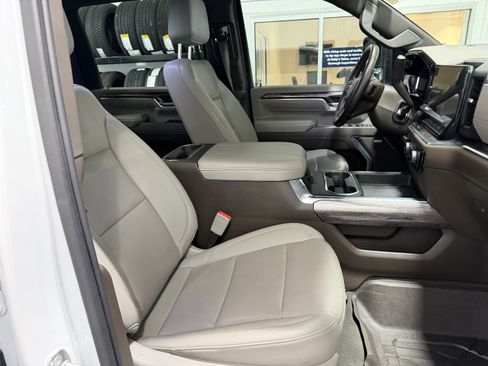 Used 2024 Chevrolet Silverado 2500 LTZ w/ LTZ Texas Edition image 27