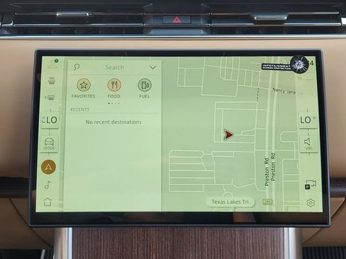 New 2026 Land Rover Range Rover Long Wheelbase SE image 12