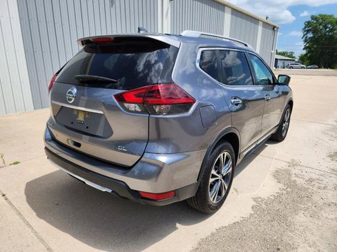 Used 2018 Nissan Rogue SL image 9