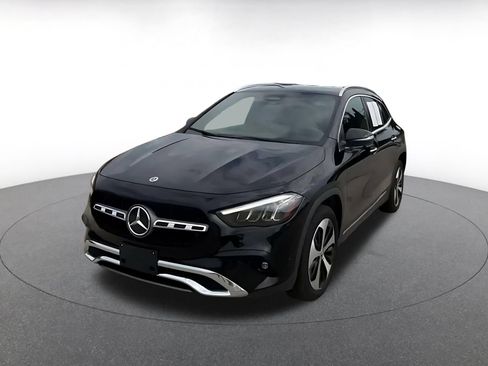 Used 2025 Mercedes-Benz GLA 250 4MATIC image 7