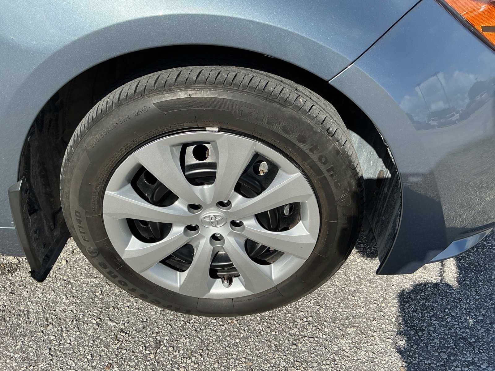 Used 2025 Toyota Corolla LE FWD image 12