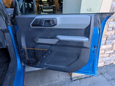 Used 2023 Ford Bronco Badlands image 29